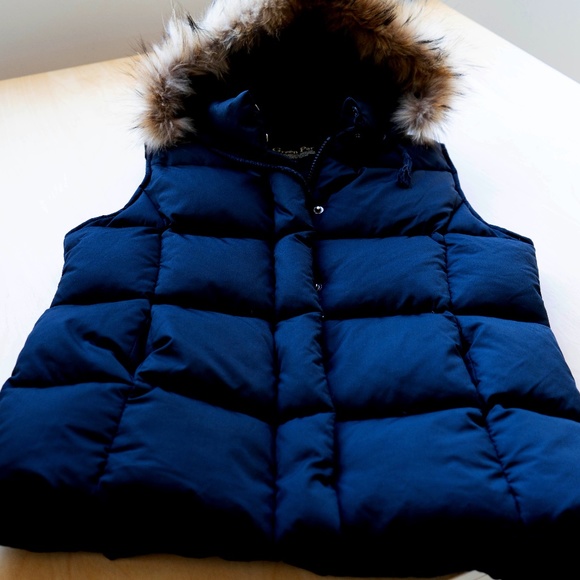 Winter Vest Women - Picture 1 of 5